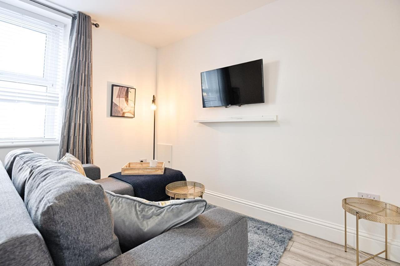 Apartment Caemawr Place - Stylish Tv In Every Bedroom! Swansea